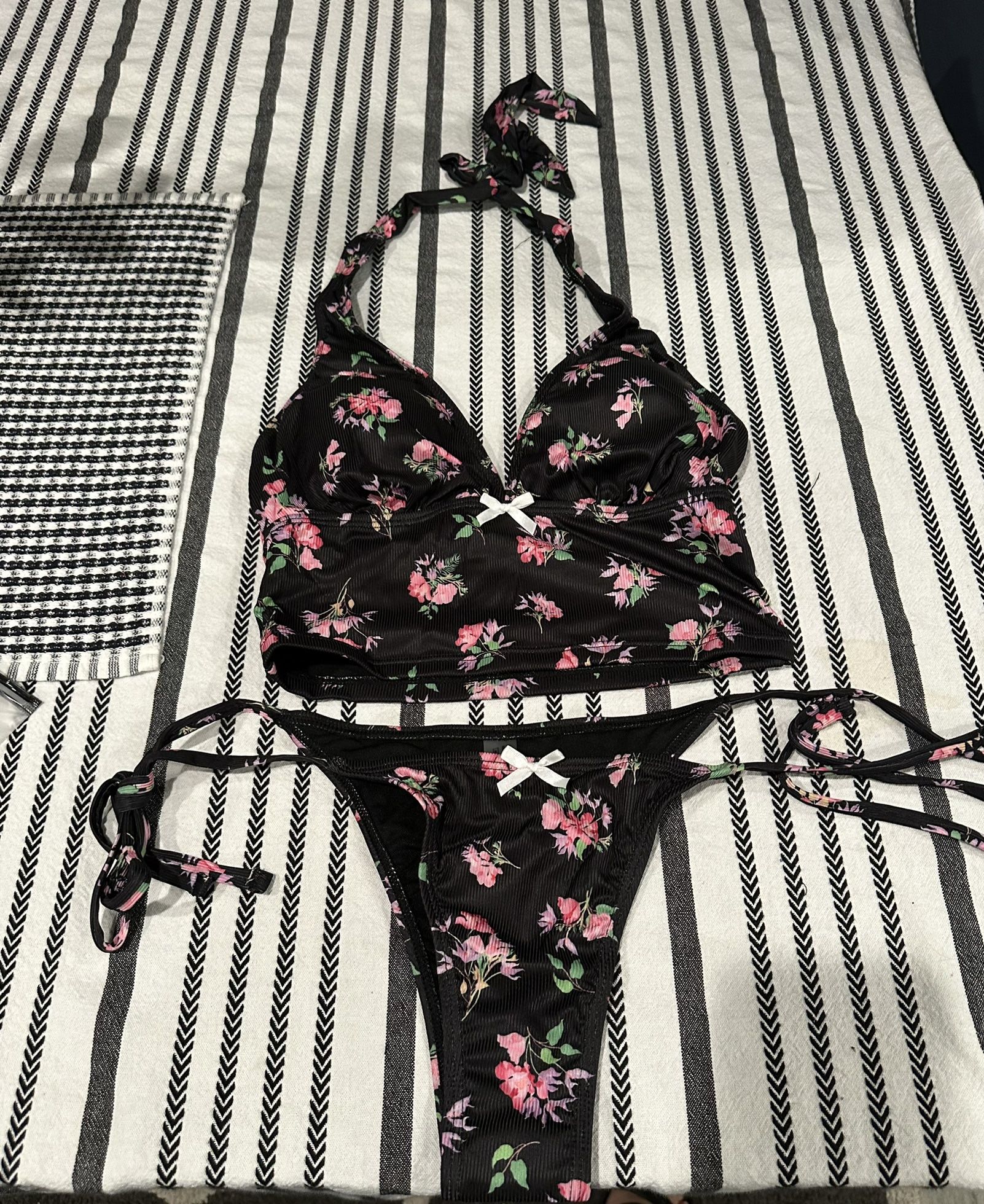 2 piece bathing suit