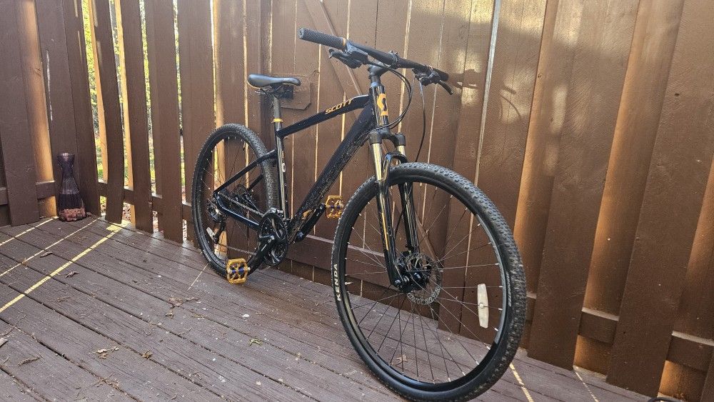 Mountain Bike, Aluminum, Raleigh Mojave 8.0