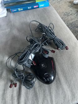 Logitech 866166-0000 C-RE4A Eith 4 Cords Emitters Blasters never used.