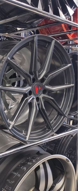 Fill that wheel well with clean 20s! 🛞🔥 ​⚡ Size: 20" 💥 Bolt Pattern: 5x114.3 🚗 Great fit for: Mustang, Accord, Camry, Infiniti, Nissan & many more