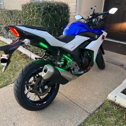 Suzuki GSX250