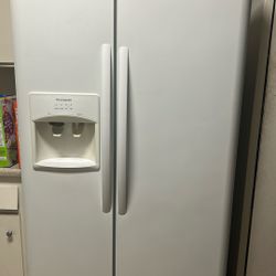 $75 Refrigerator Must Go 