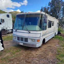 Not Parting 1 9 9 4 30ft Sea Breeze motor home 