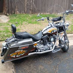 2004 Harley Road King