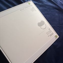 Brand New Airpod Maxs (Pick up) (SEND OFFERS!!)