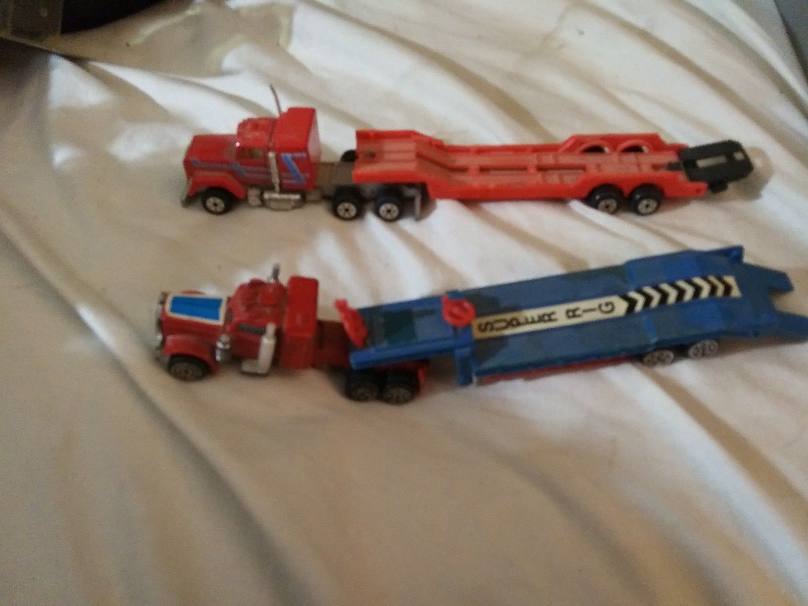 Vintage 18 wheels collectable toys