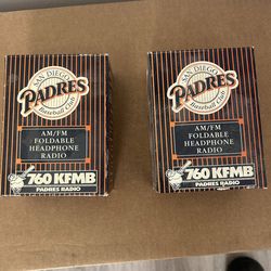 Audífonos de colección  de los padres  muy antiguos. Los 2 x $195.  O mejor oferta