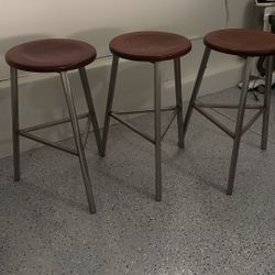 3 Barstools 