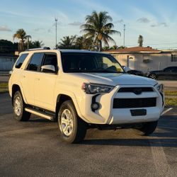 TOYOTA 4 RUNNER SR5 2019 