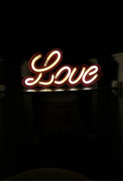 Neon love light
