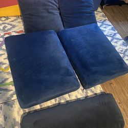 Extra Blue Velvet Couch Pillows Great Condition 