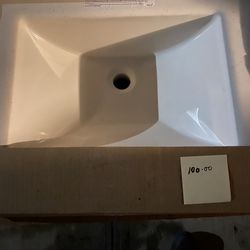 Bathroom Vanity White 31 In X 19 In