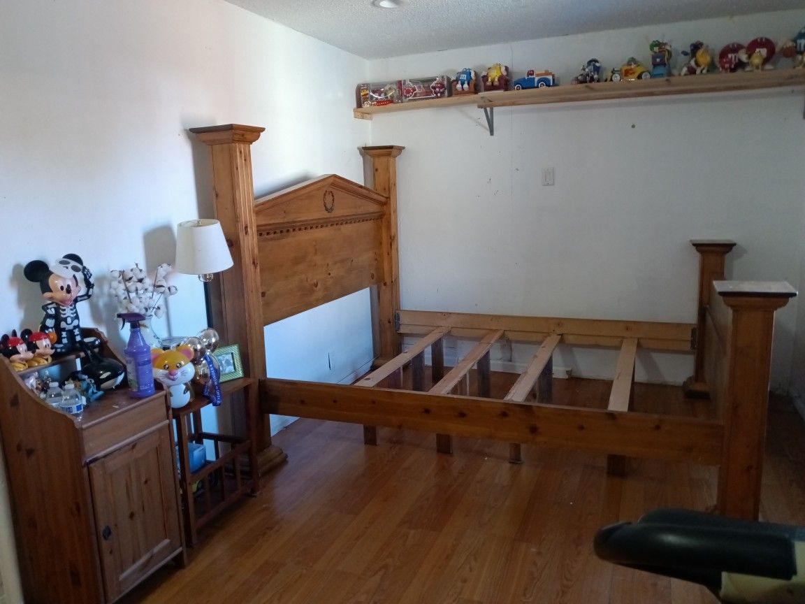 Call Kim Bedroom Set Very Heavy Asking $400 Firm