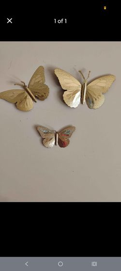 Golden butterfly wall decor set