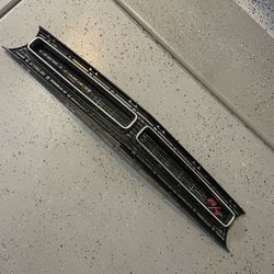Grill Insert Dodge Challenger RT- OEM Part