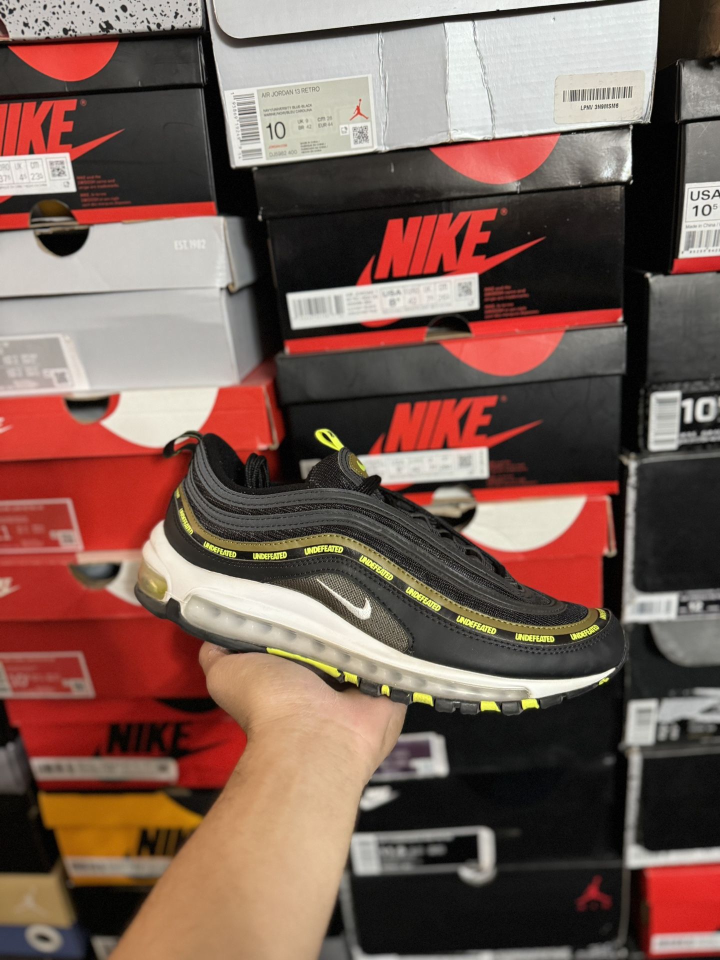 Nike Air Max 97 Undefeated Black Volt size 9 VNDS