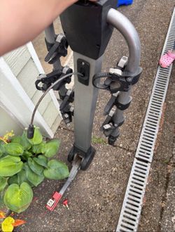 Yakima RidgeBack 4-Bike Hitch Rack