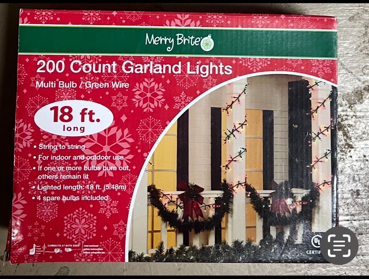 Merry Brite Garland Christmas Lights 18 Ft./200 count indoor/outdoor multicolor green wire NIB
