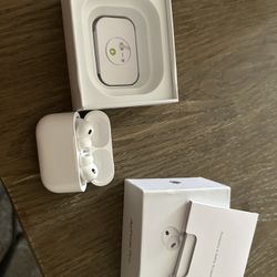 Apple AirPod Pros