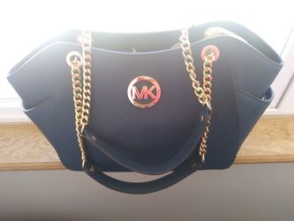 Michael Kors purse