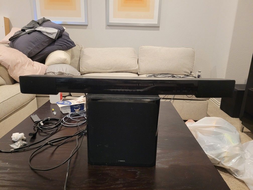 Yamaha Yas-203 Sound Bar With Remote Bluetooth