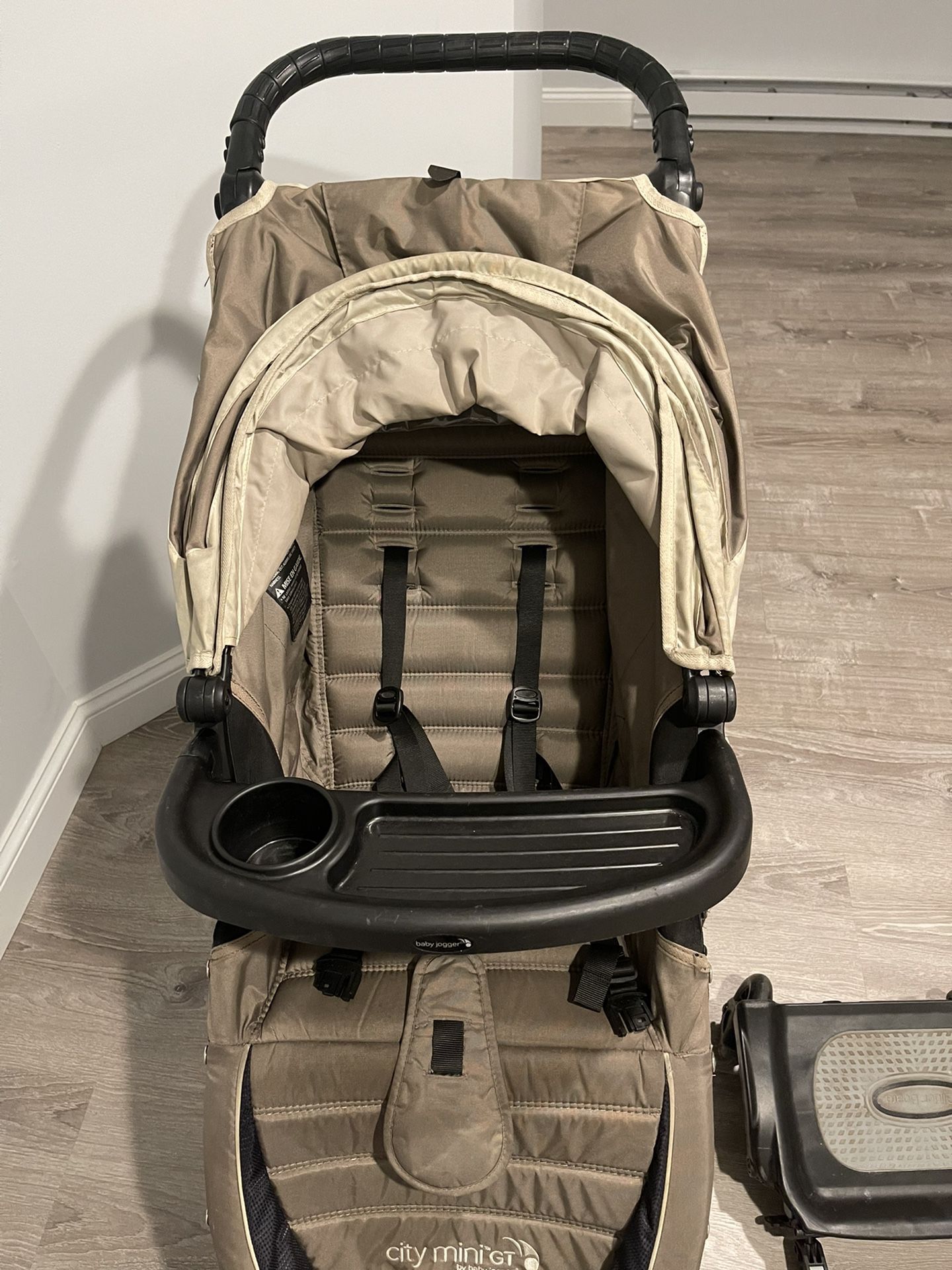 Baby Jogger City Mini GT + for Sale in Great Nck Plz, NY - OfferUp