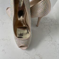 Jennifer Lopez High Heel Pump