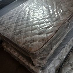 Mattresses King Queen Full Twin