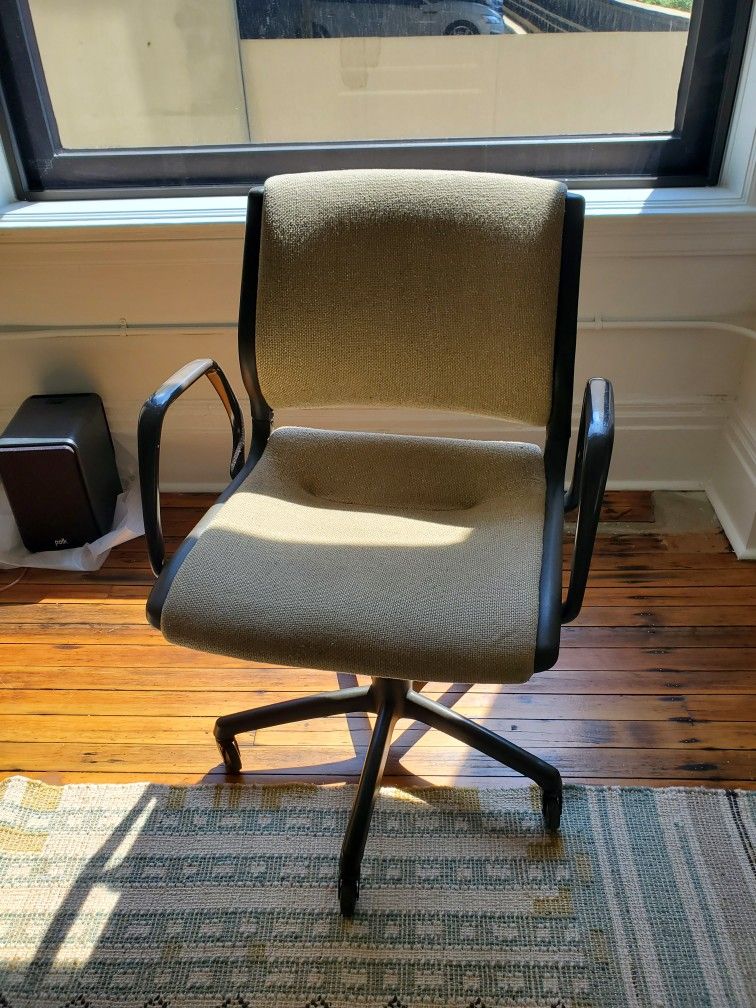 Vintage Mid-Century Steelcase Rolling Office Desk Chair - 1988 - Excellent Condition!!