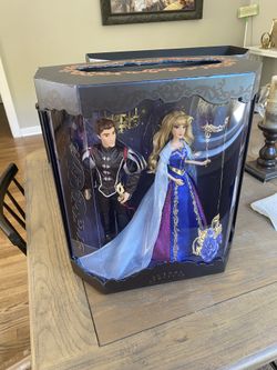 Disney Limited Edition Doll Aurora Masquerade