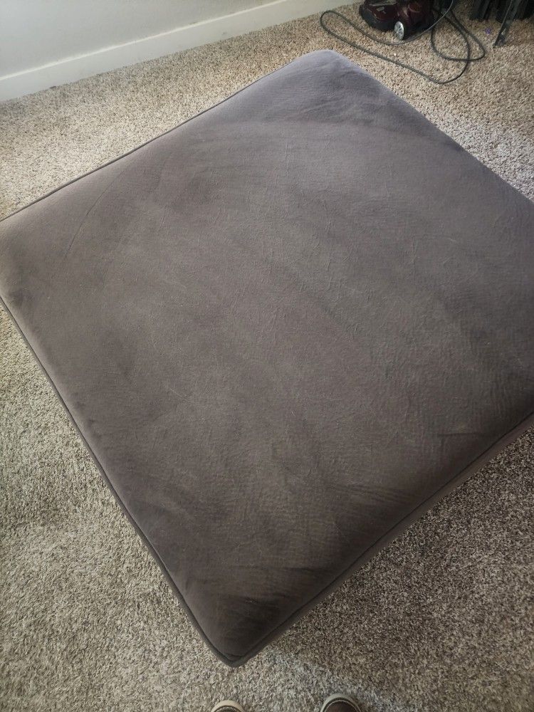 Ottoman 40x40x17