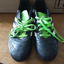 Adidas black, white & green boy/male cleats size 5