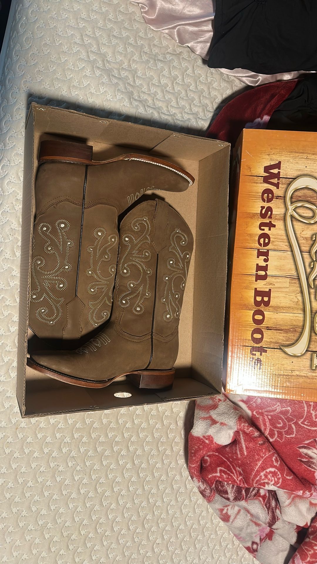 Elliut Western Boots