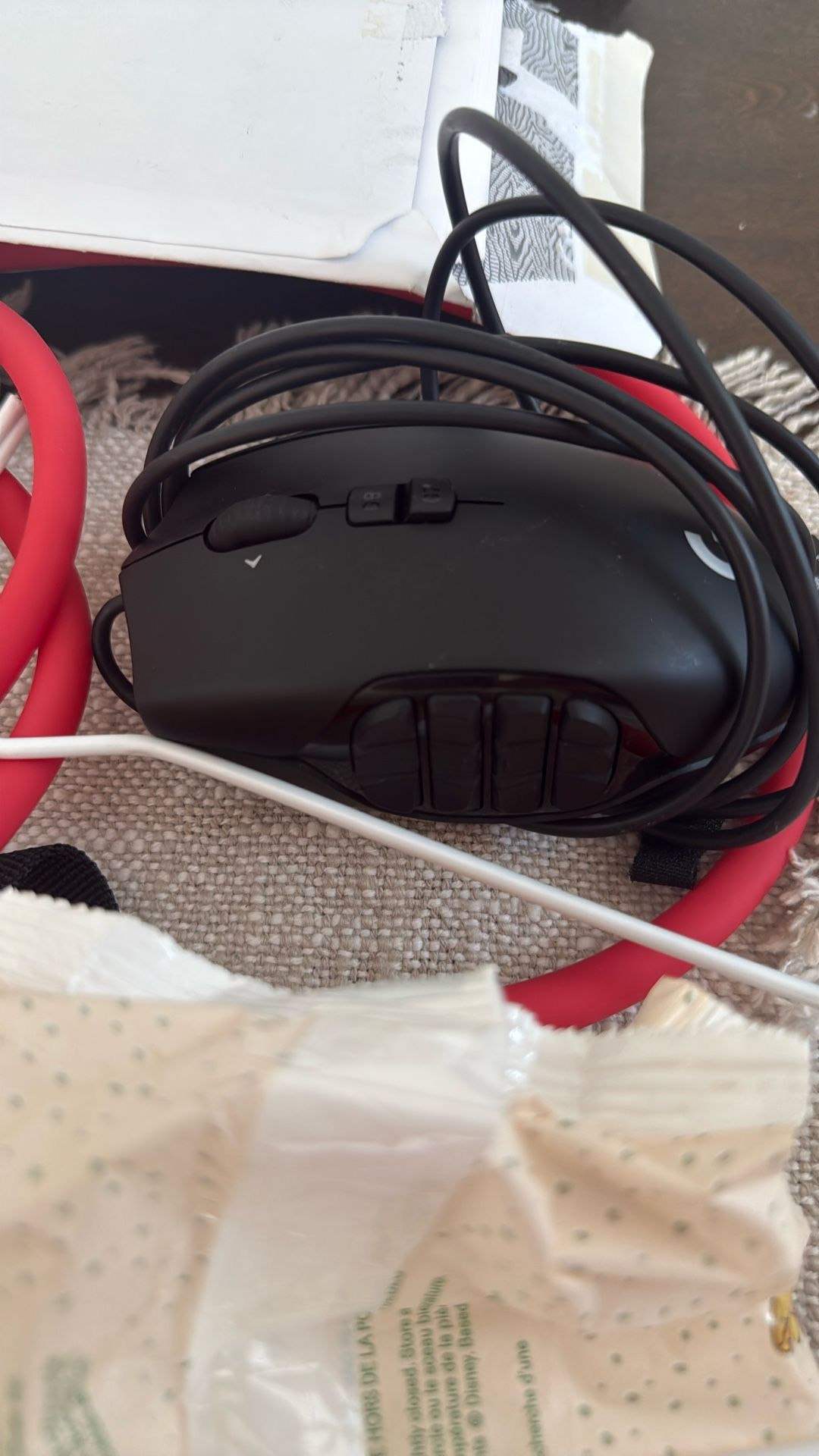 🎮 Logitech G600 MMO Gaming Mouse – Like New – $50 OBO