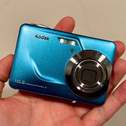 Metallic Light Blue Kodak EasyShare C180 Digital Camera - Tested & Working Y2K Digicam