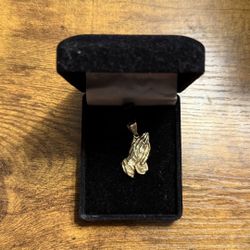 10k Gold Pendant 
