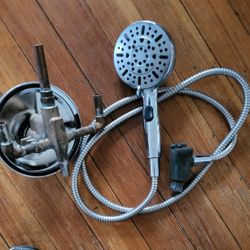 Quality 6 Function Shower Head, Level Included 