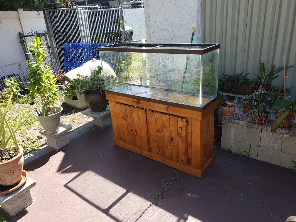 Fish  Tank  55  gl  with  Stand