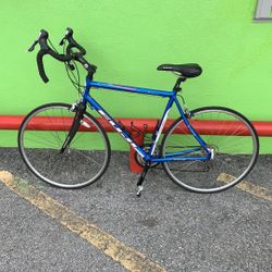 Fuji Newest 3.0 Man’s 24 Speed Racing Road Bike – 54 cm / ML Frame TPW011785