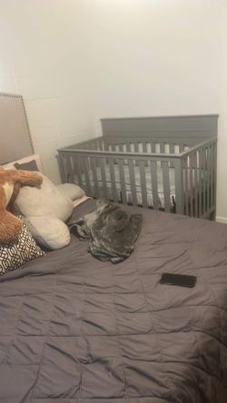 Baby Crib 