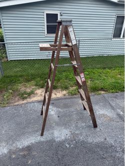 Painting ladder