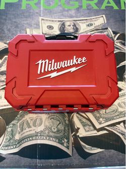 F32-000-274 MILWAUKEE HOLE DOZER