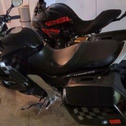 2003 bmw k 1200 motorcycle 1 owner fully extras  low miles and price