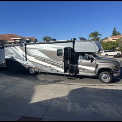 34’ Entourage 
