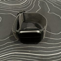 Apple Watch SE (40mm) - GPS Space Gray