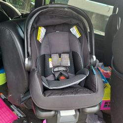 Infant draco car seat with base