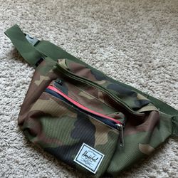 New Herschel Supply Fanny Pack Shoulder Bag