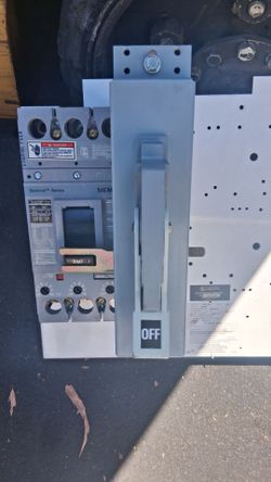 Siemens Sentron Series 250A circuit breaker