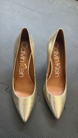 Women shoes size 81/2