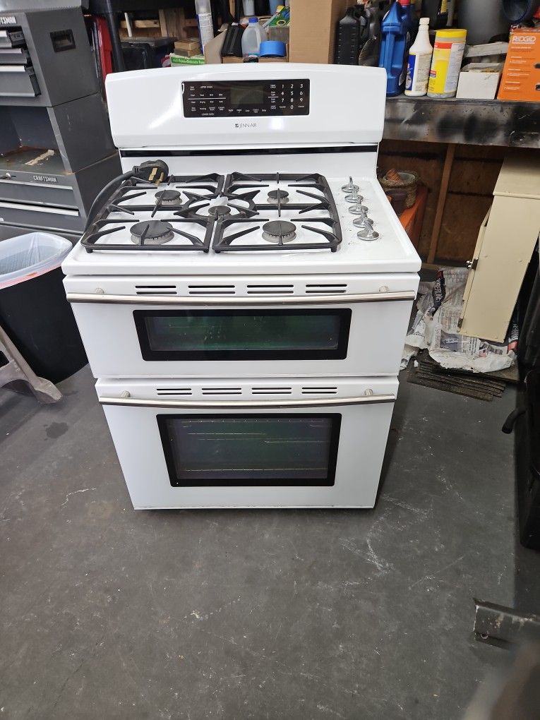 Combination Gas Electric Stove.